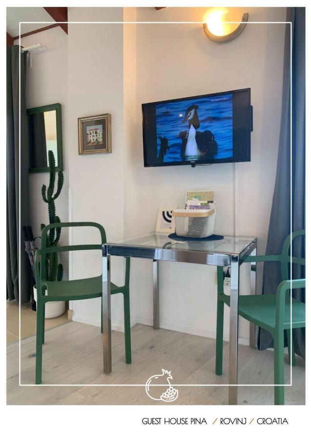 Guest House Pina Ровин Екстериор снимка