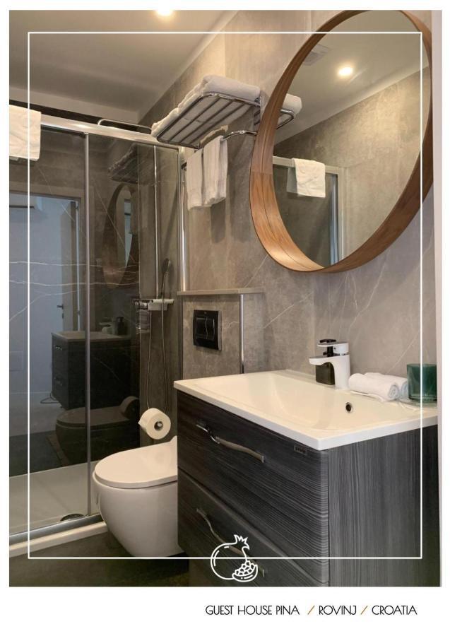 Guest House Pina Ровин Екстериор снимка